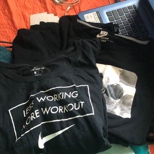 3 Nike  tshirts